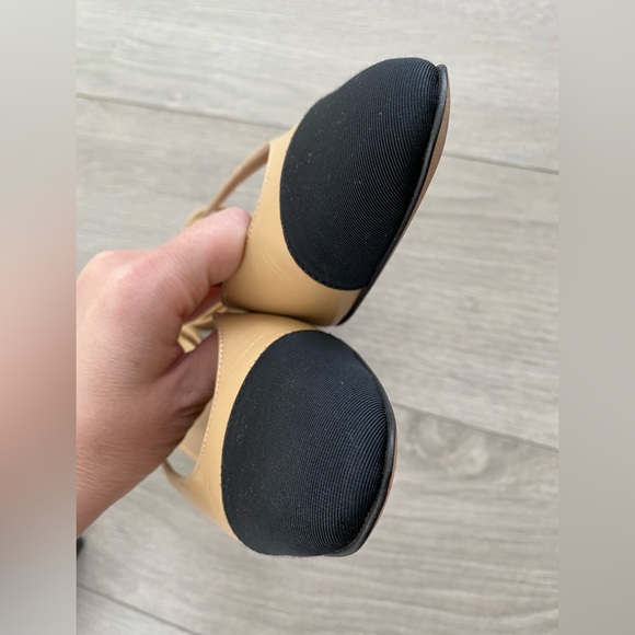 Chanel Slingback - Picture 8 of 11